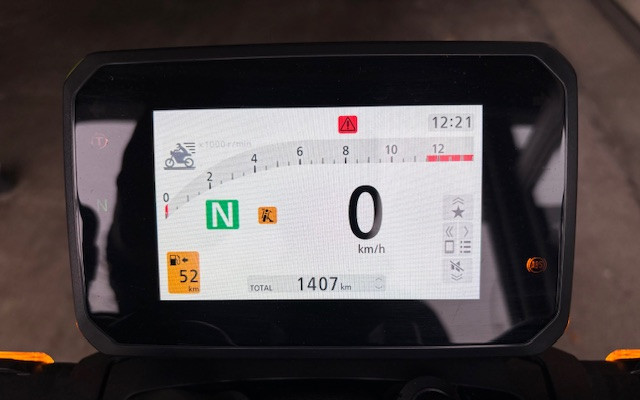 HORNET 1000 - MONTAUBAN